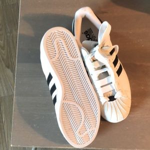 NEW Adidas Superstar Shell Toe Sneakers Women’s 9.5
